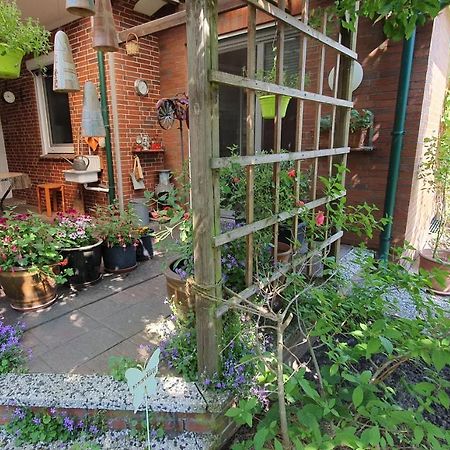Ruhige Gaestesuite Mit Fruehstueck Rhauderfehn Exterior foto