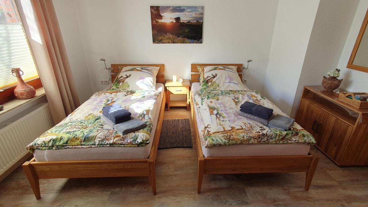 Ruhige Gaestesuite Mit Fruehstueck Rhauderfehn Exterior foto