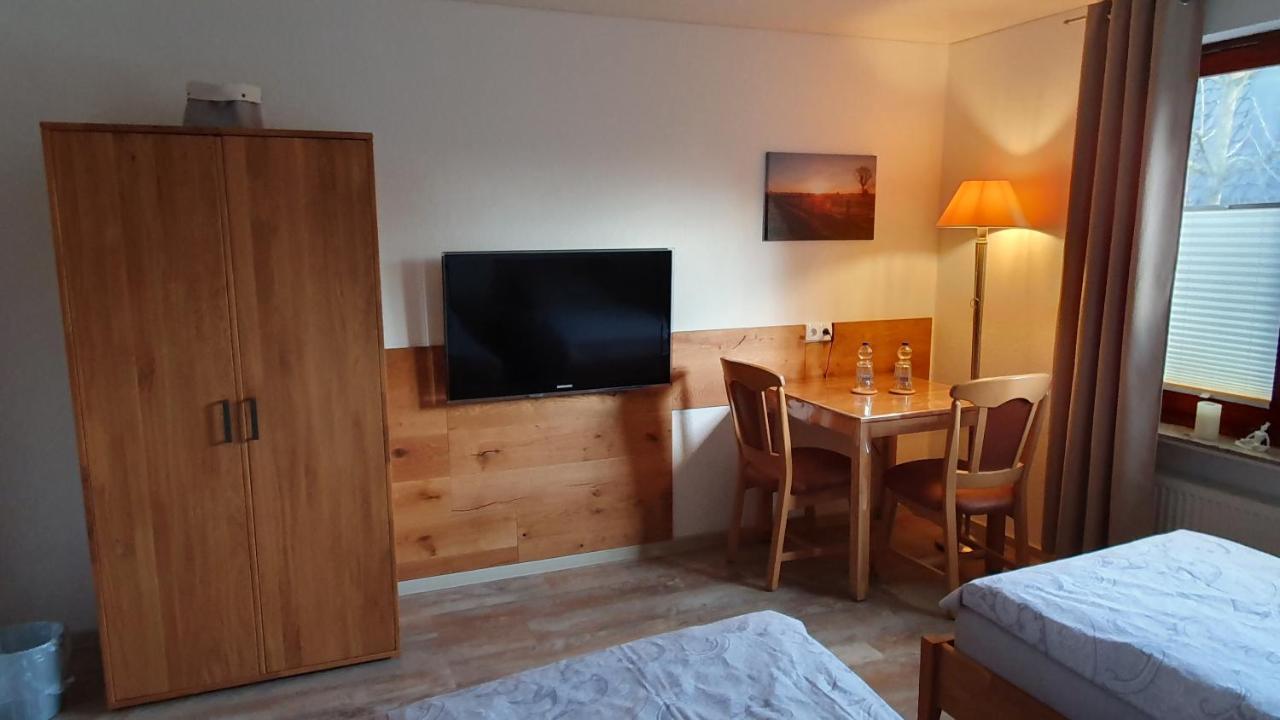 Ruhige Gaestesuite Mit Fruehstueck Rhauderfehn Exterior foto