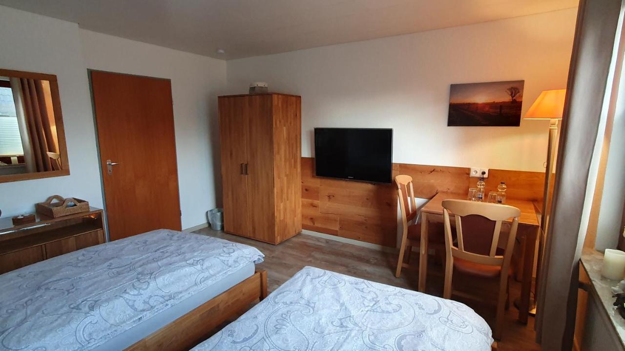 Ruhige Gaestesuite Mit Fruehstueck Rhauderfehn Exterior foto